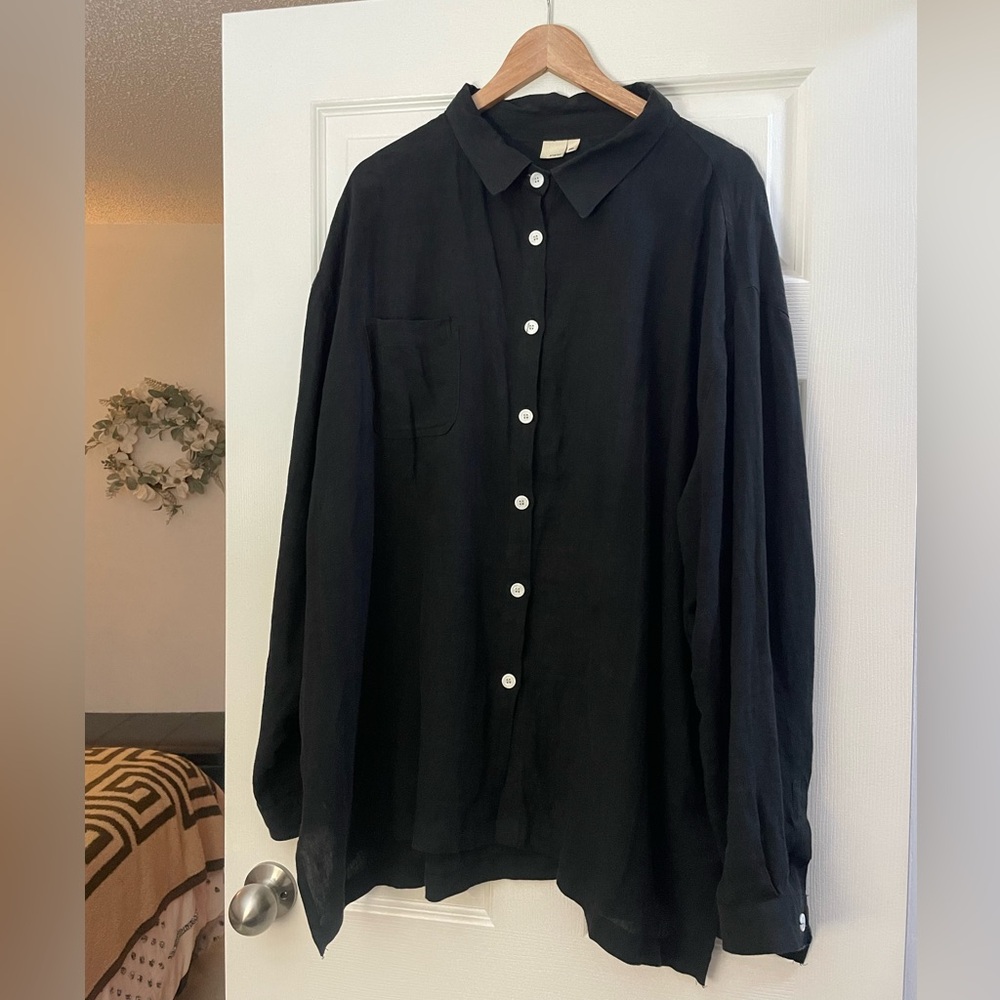 Shelter Llyod in Black 2X